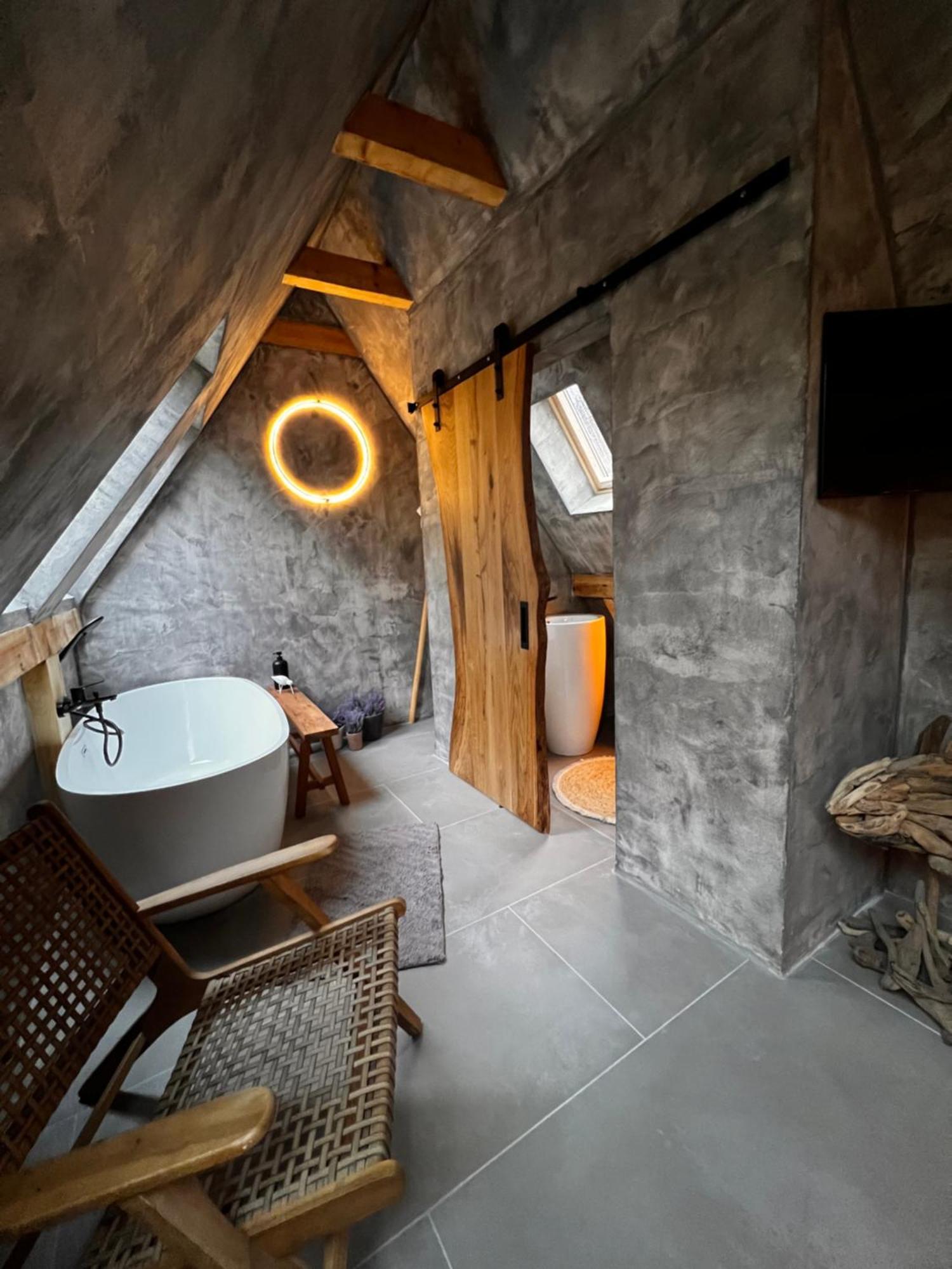 Shard Boutique Hotel-Adult Only Брашов Екстериор снимка