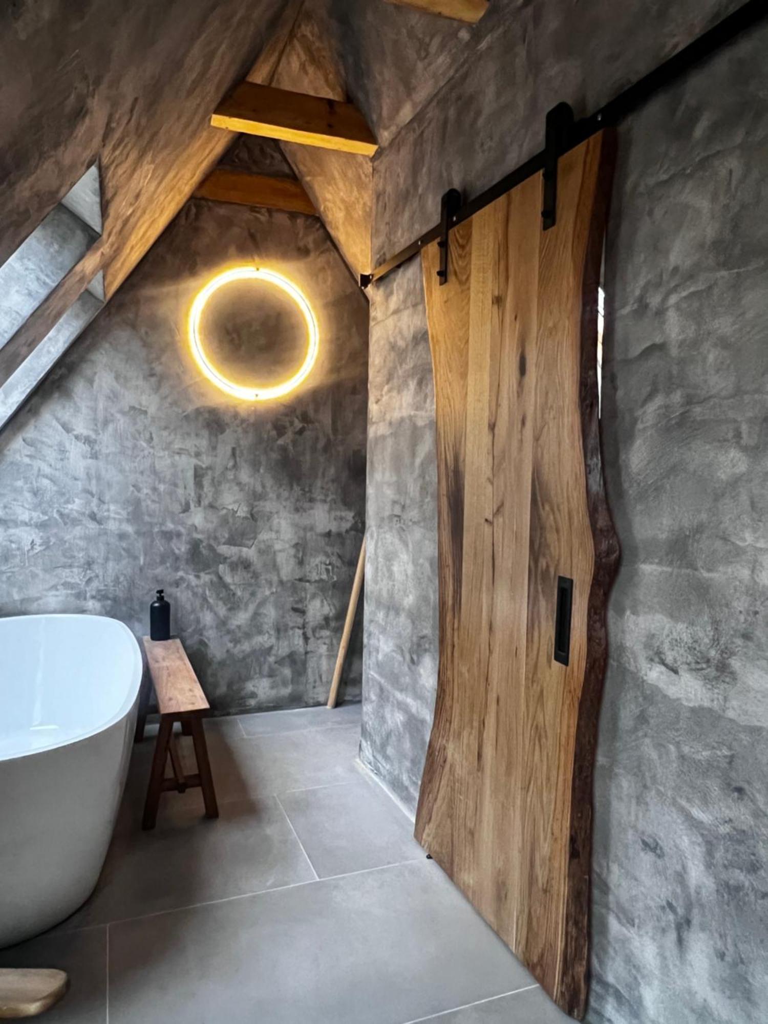 Shard Boutique Hotel-Adult Only Брашов Екстериор снимка