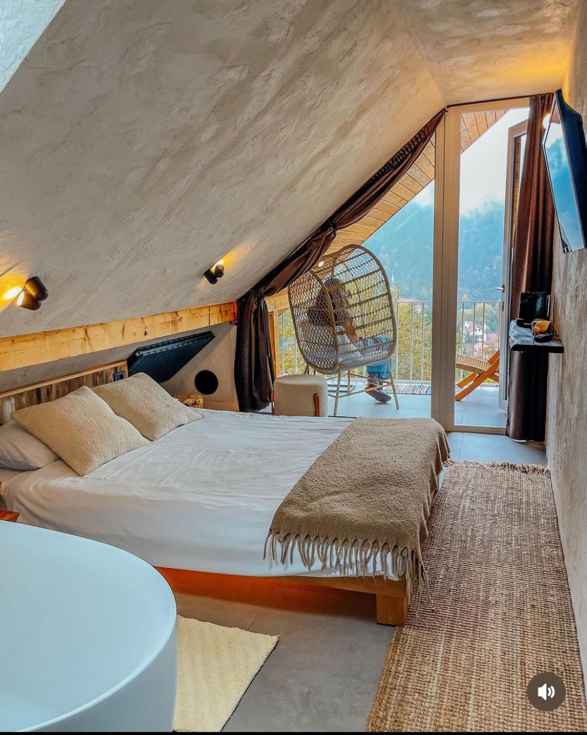 Shard Boutique Hotel-Adult Only Брашов Екстериор снимка